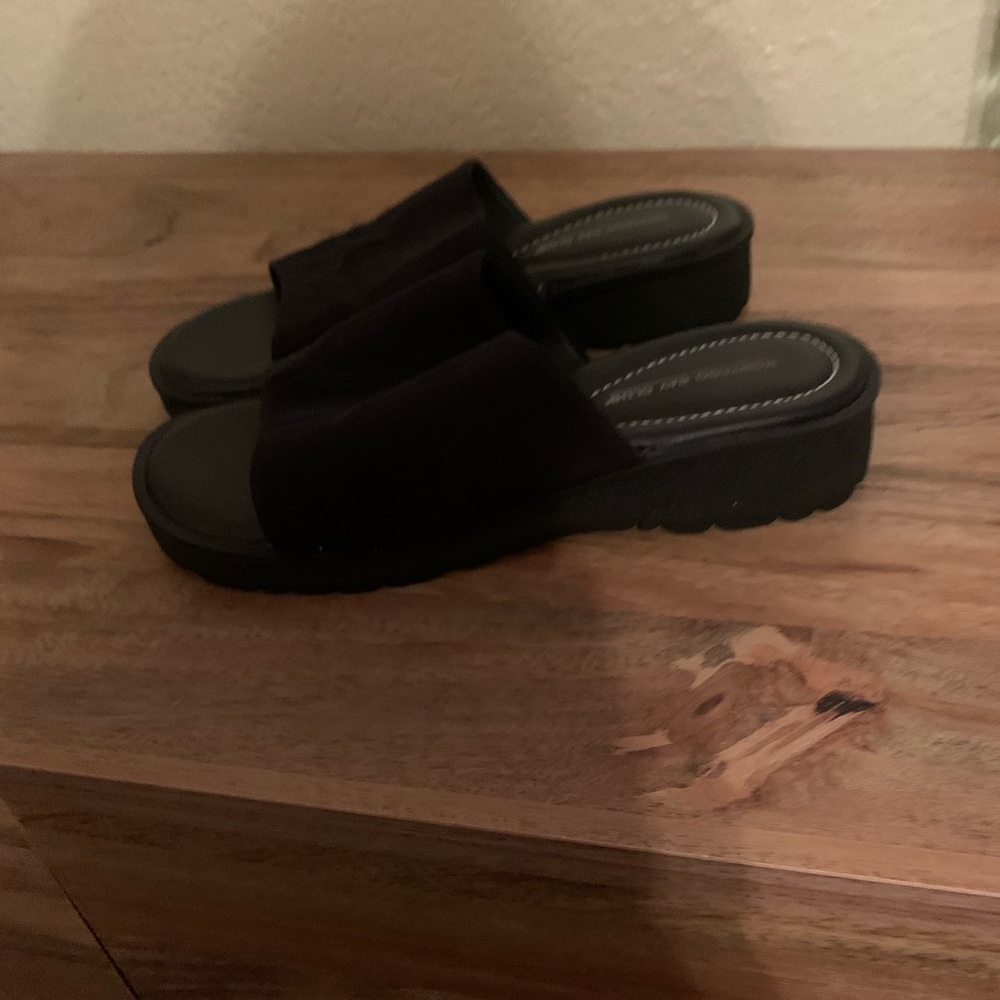 Vintage Montego Bay Club Platform Black Sandals.